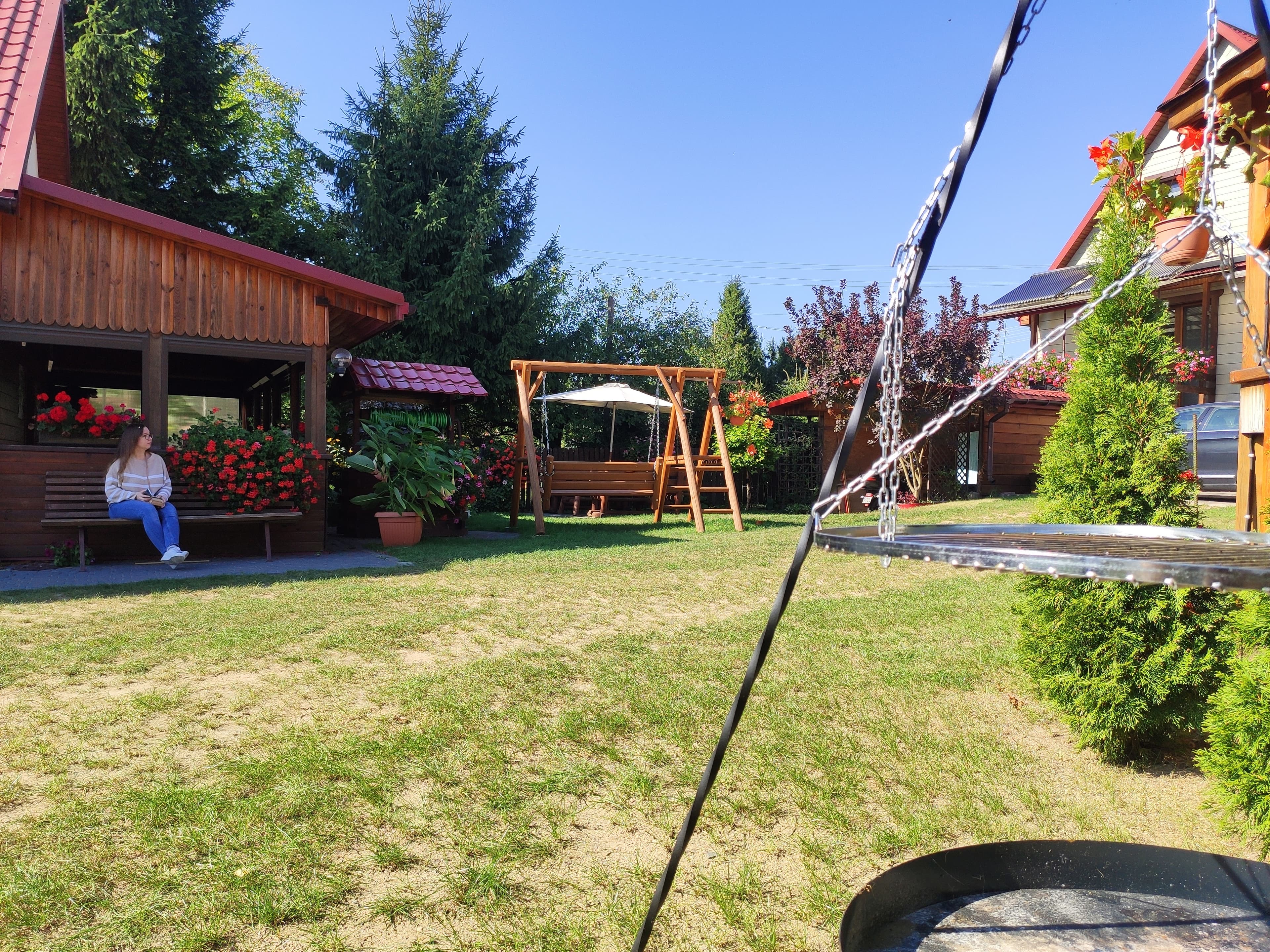 Wygodne leżaki w strefie relaksu